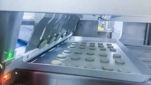 高效精准的超声波曲奇切割解决方案 – 曲奇挤出机 – 驰飞超声波