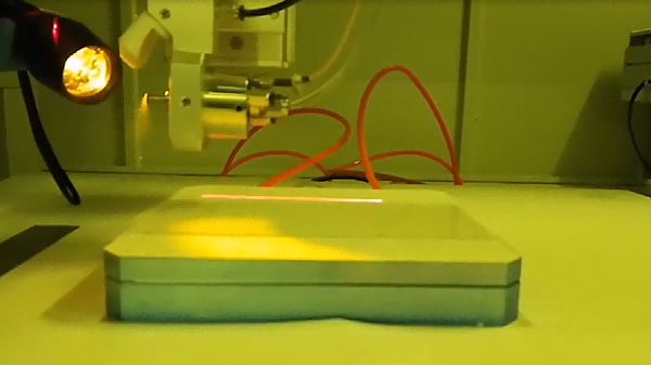 助焊剂超声喷涂 ，用于印刷电路板制造 - 杭州驰飞超声波